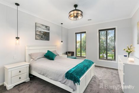 Property photo of 72 Botanica Drive Chirnside Park VIC 3116