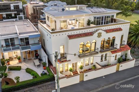 18 Eastern Beach Rd, Geelong, VIC 3220