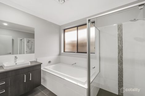 Property photo of 31 Mooney Street Spring Farm NSW 2570