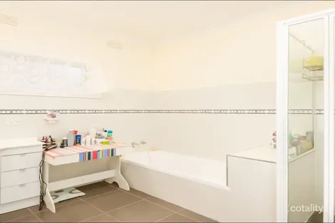 Property photo of 44 Field Street Shepparton VIC 3630