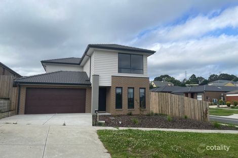 19 Carey Cres, Pakenham, VIC 3810
