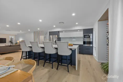 Property photo of 11 Raynuha Way Brookwater QLD 4300