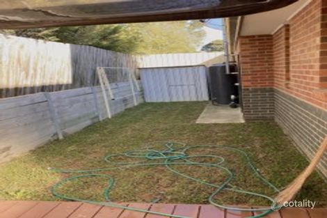 Property photo of 2/32 Illuka Crescent Mount Waverley VIC 3149