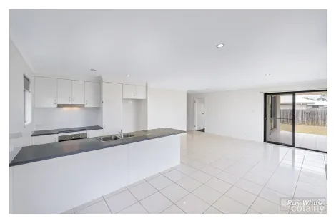 Property photo of 4 Denney Street Gracemere QLD 4702