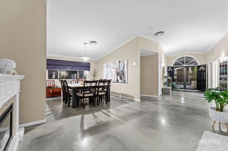 Property photo of 38 Blue Grass Crescent Eight Mile Plains QLD 4113