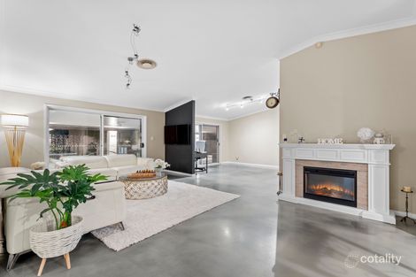 Property photo of 38 Blue Grass Crescent Eight Mile Plains QLD 4113