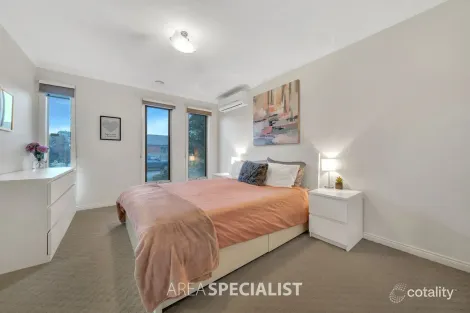 Property photo of 41 Windmill Circuit Lyndhurst VIC 3975