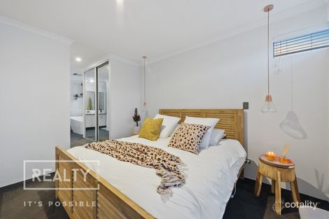 Property photo of 22 Marlinspike Boulevard Jindalee WA 6036
