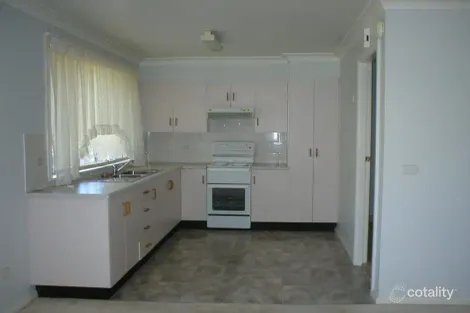 Property photo of 2/74 Beardy Street Armidale NSW 2350