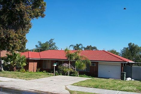 11 Bredhurst Rd, Marangaroo, WA 6064