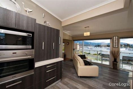 Property photo of 52 Esplanade Lindisfarne TAS 7015