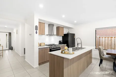 Property photo of 49 Squadron Road Point Cook VIC 3030