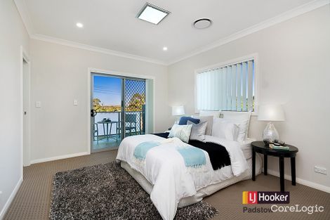 Property photo of 1/94-96 Doyle Road Revesby NSW 2212