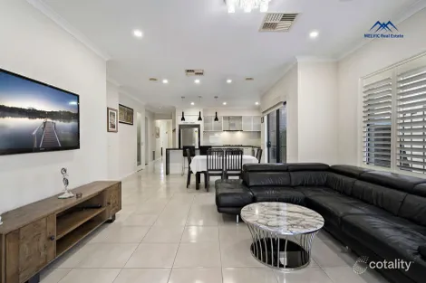 Property photo of 2 Wingan Place Wollert VIC 3750
