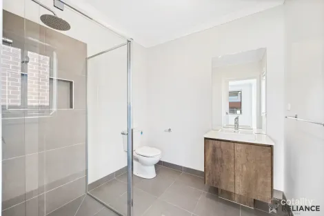 Property photo of 14 Stakes Road Mickleham VIC 3064