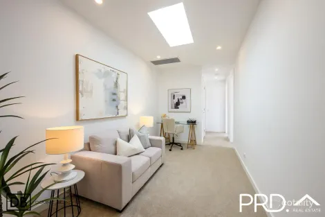Property photo of 10B Eileen Street Picnic Point NSW 2213