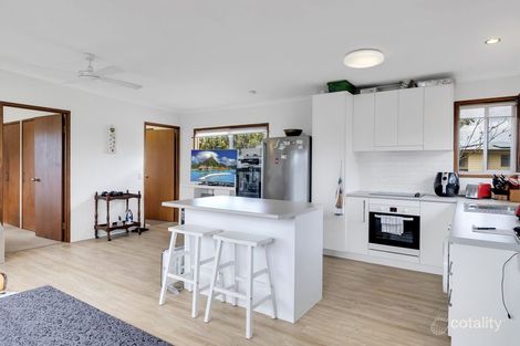 Property photo of 18 Errol Avenue Paradise Point QLD 4216