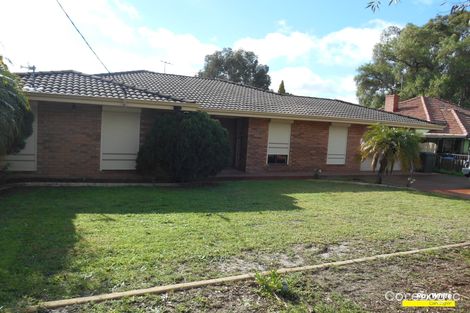 Property photo of 98 Railway Parade Queens Park WA 6107