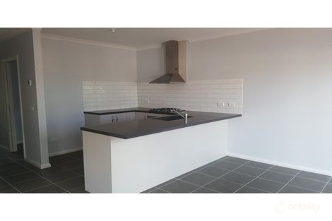 Property photo of 9 Raitt Grove Mernda VIC 3754
