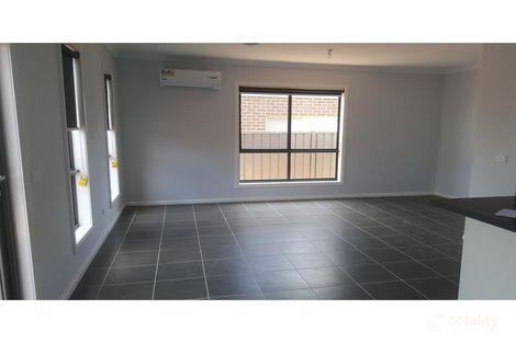 Property photo of 9 Raitt Grove Mernda VIC 3754