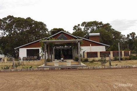 90 Oakover Rd, Middle Swan, WA 6056