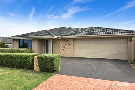 2 Garden Gr, Skye, VIC 3977
