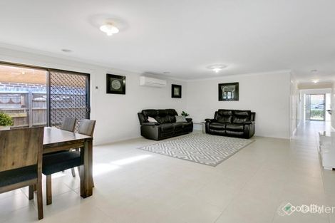 Property photo of 2 Garden Grove Skye VIC 3977