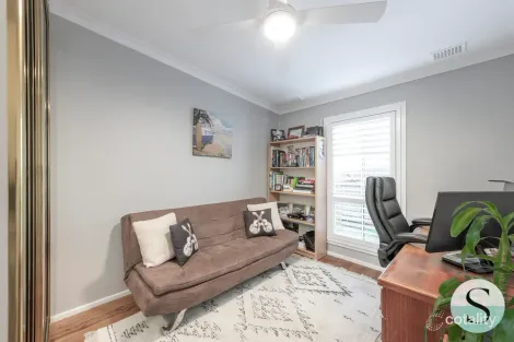 Property photo of 42 Gordon Avenue Summerland Point NSW 2259