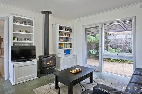 Property photo of 18 Caravelle Crescent Strathmore Heights VIC 3041