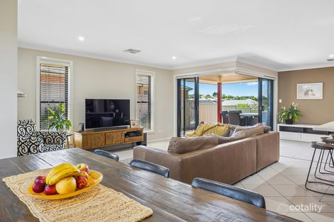 Property photo of 9 Gregory Place Orange NSW 2800