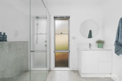 Property photo of 12 Karen Close Lisarow NSW 2250