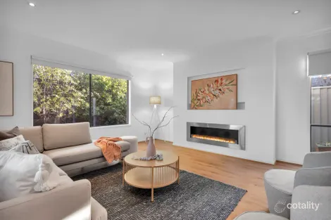 Property photo of 7 Lehmann Grove Pakenham VIC 3810