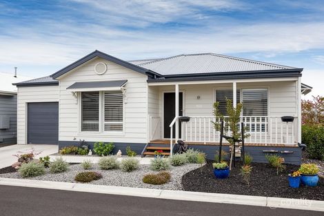 159/10 Skylark Bvd, Clyde North, VIC 3978