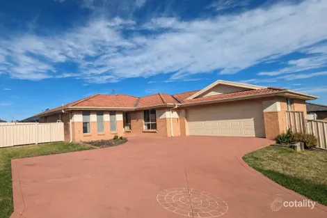 33 Devon St, Greta, NSW 2334