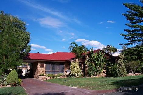 16 Moore Gdns, Kardinya, WA 6163