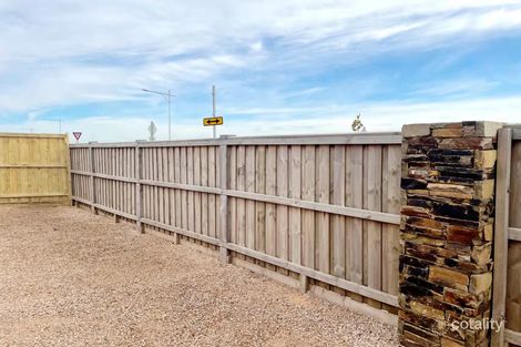 Property photo of 1 Flow Street Mambourin VIC 3024