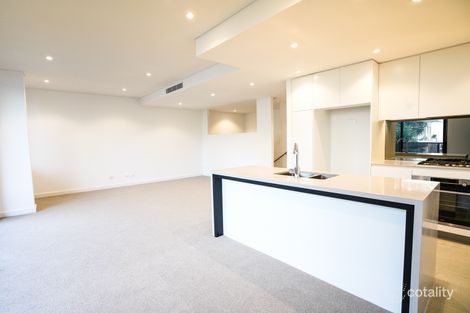 Property photo of 68 Peninsula Drive Breakfast Point NSW 2137