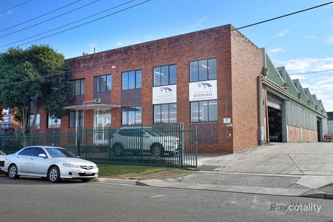 31-33 Lisbon St, Fairfield East, NSW 2165