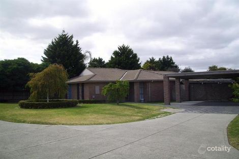 Property photo of 8 Stafford Place Narre Warren VIC 3805
