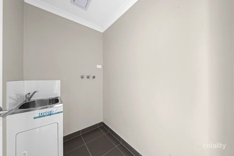 Property photo of 7 Rocket Lane Cranbourne North VIC 3977
