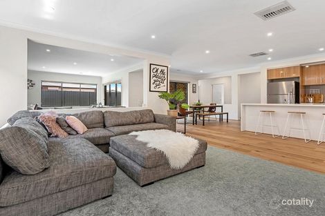 Property photo of 19 Dermody Avenue Kalkallo VIC 3064