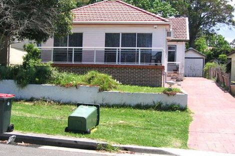 35 Oakwood St, Sutherland, NSW 2232