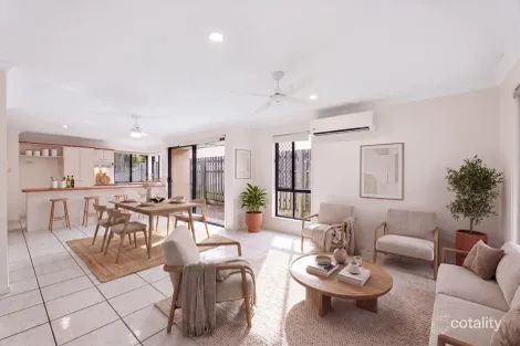 24/1-5 Studio Dr, Pacific Pines, QLD 4211