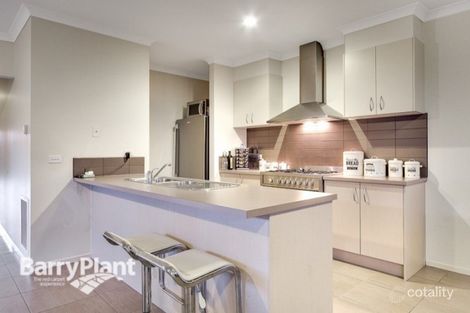 Property photo of 5 Licodia Drive Pakenham VIC 3810