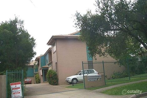 103 Pohlman St, Southport, QLD 4215