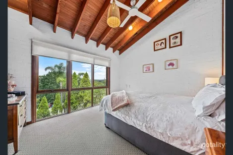 Property photo of 10 Wagner Place Seven Hills NSW 2147