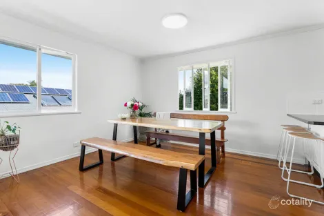 Property photo of 20 Lithgow Street Wynnum QLD 4178