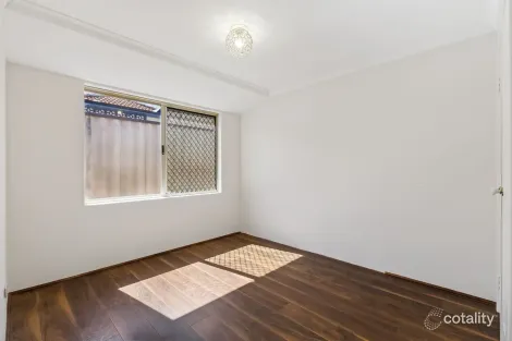 Property photo of 71 Manchester Drive Hocking WA 6065