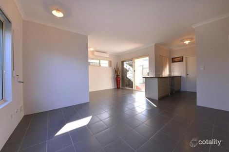 Property photo of 19 Verteramo Way Hocking WA 6065