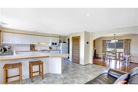 Property photo of 13 Mundara Drive Ringwood VIC 3134